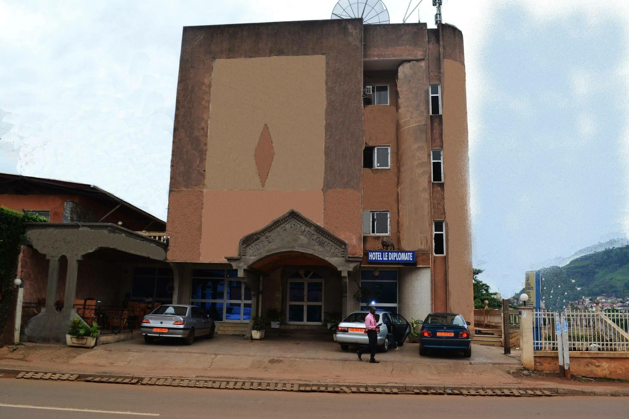 Hotel Le Diplomate Yaoundé Exterior photo